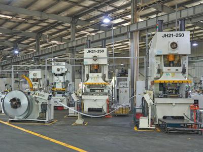 Le rôle essentiel des pièces métalliques soudées dans les industries modernes